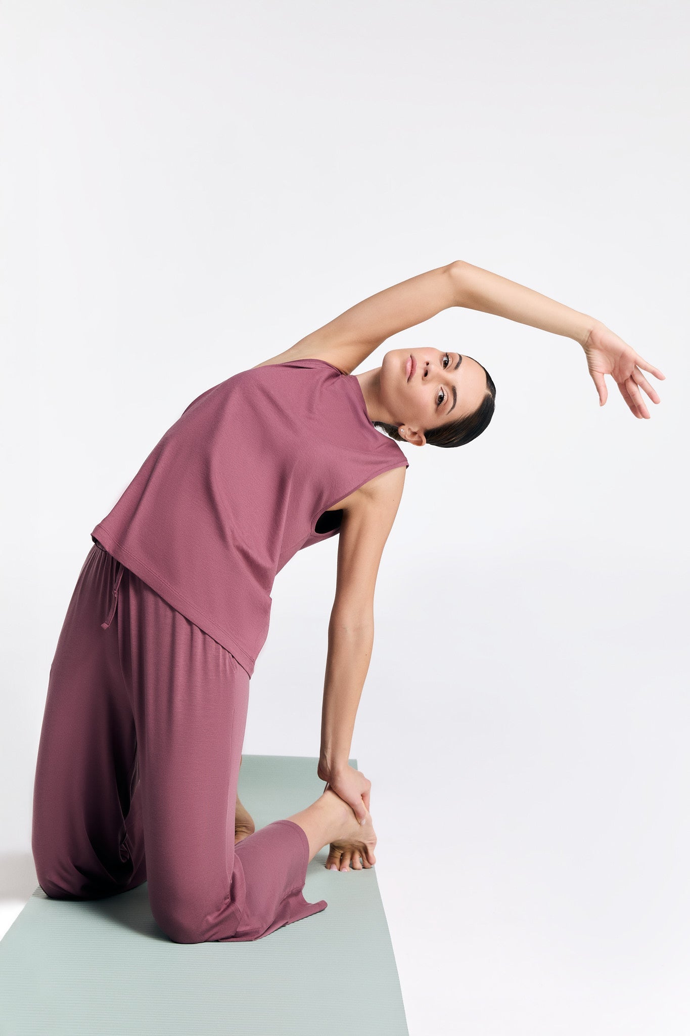 T1211-39 | TENCEL™ Active Damen Top hochgeschlossen - Nocturne