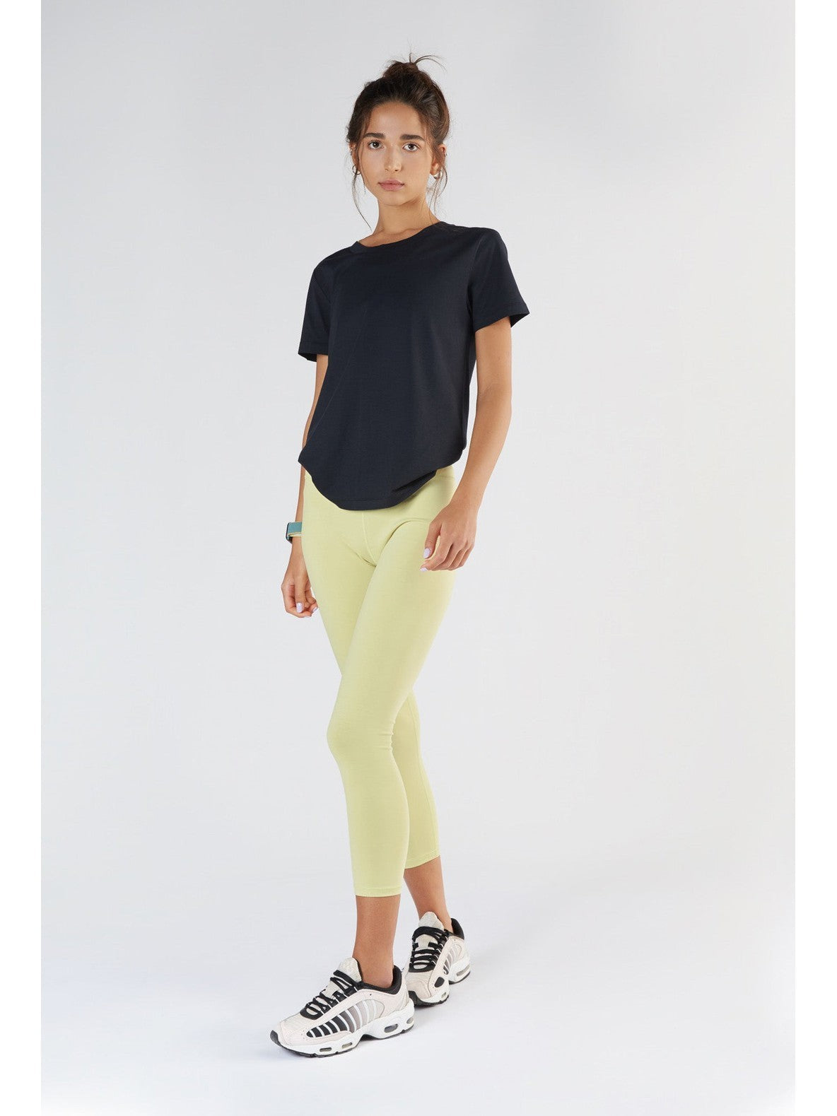 T1100-01 | TENCEL™ Active Damen Kurzarmshirt - Black
