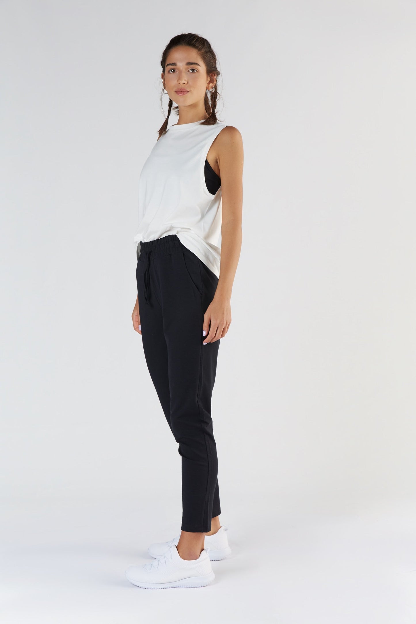 T1211-02 | TENCEL™ Active Damen Top hochgeschlossen - White