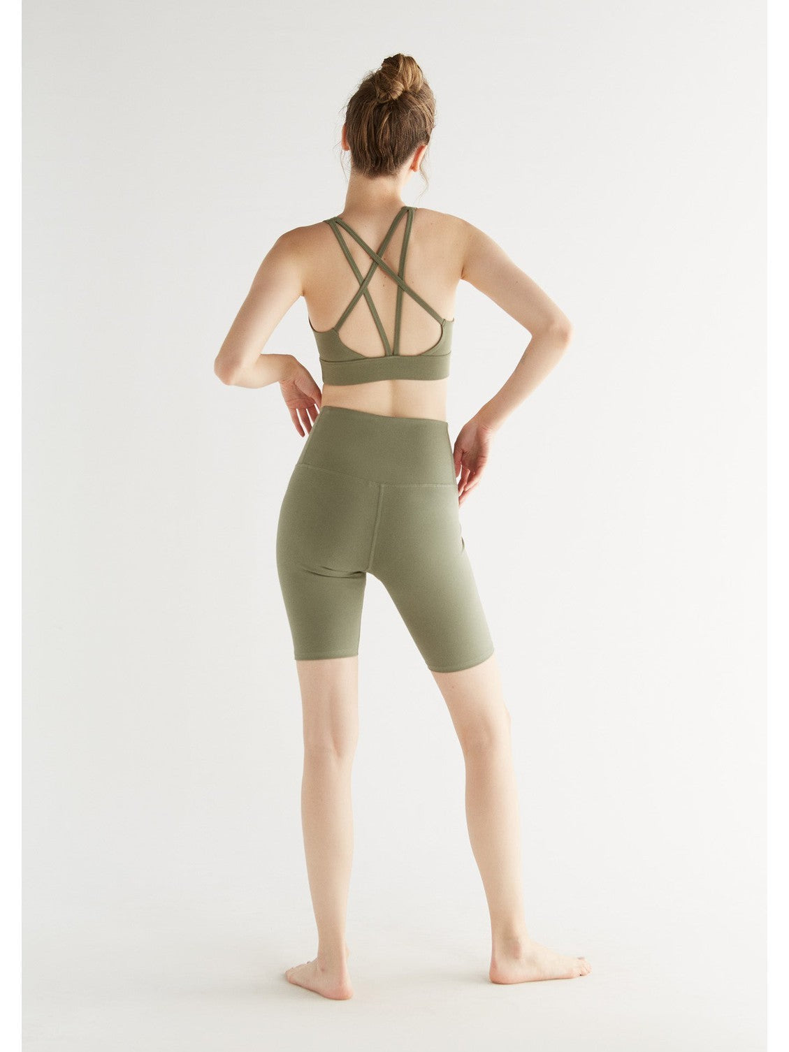 T1331-05 | Damen Fit Shorts - Light Green