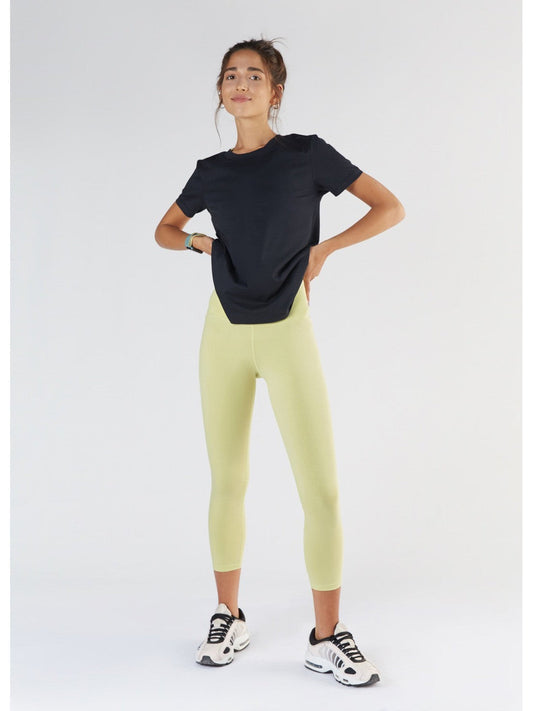T1100-01 | TENCEL™ Active Women Short Sleeve - Black